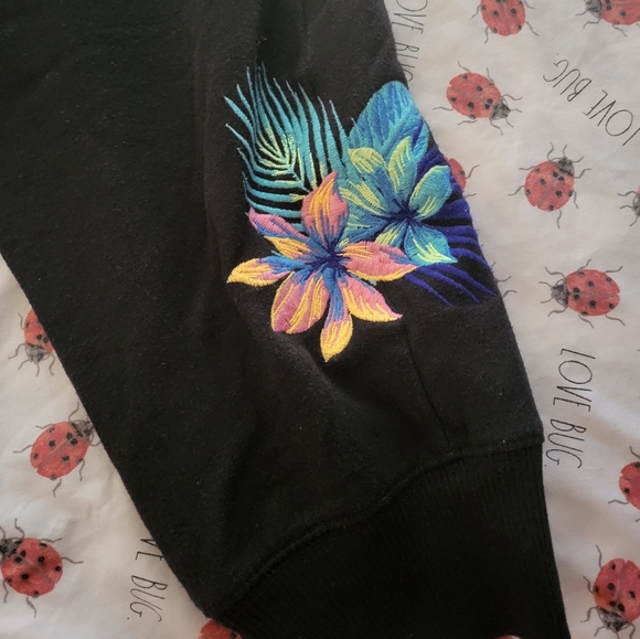 Vs pink hibiscus 🌺 flower joggers, large. Rare. - Picture 2 of 9